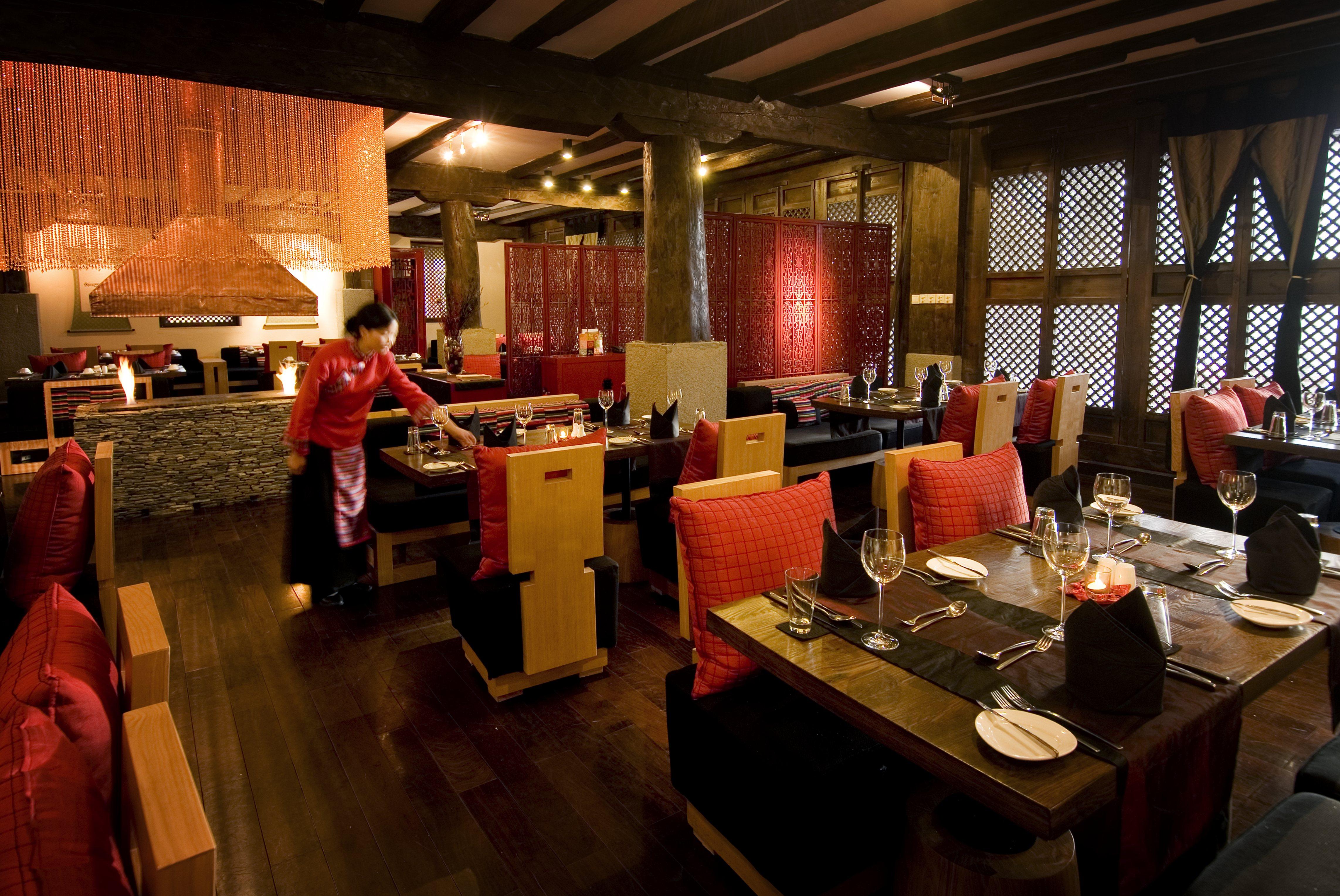 Banyan Tree Ringha Hotel Shangri-La Restaurant photo